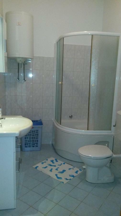 Apartman Lana Banjole Esterno foto